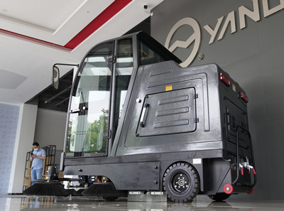 駕駛式掃地機 駕駛式掃地機