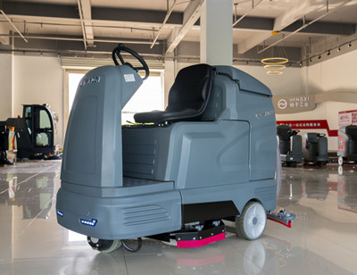 駕駛式洗地機(jī) 駕駛式洗地機(jī)